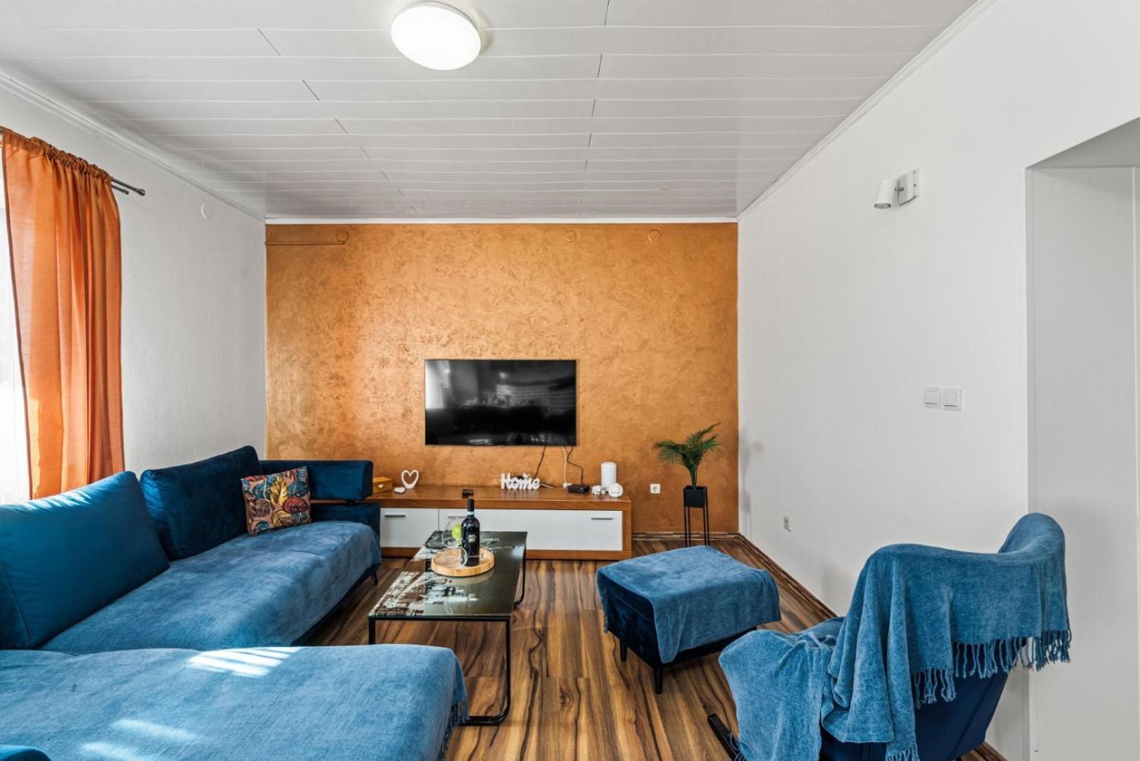 Sea View Apartments With Shared Pool Pomer Exterior photo