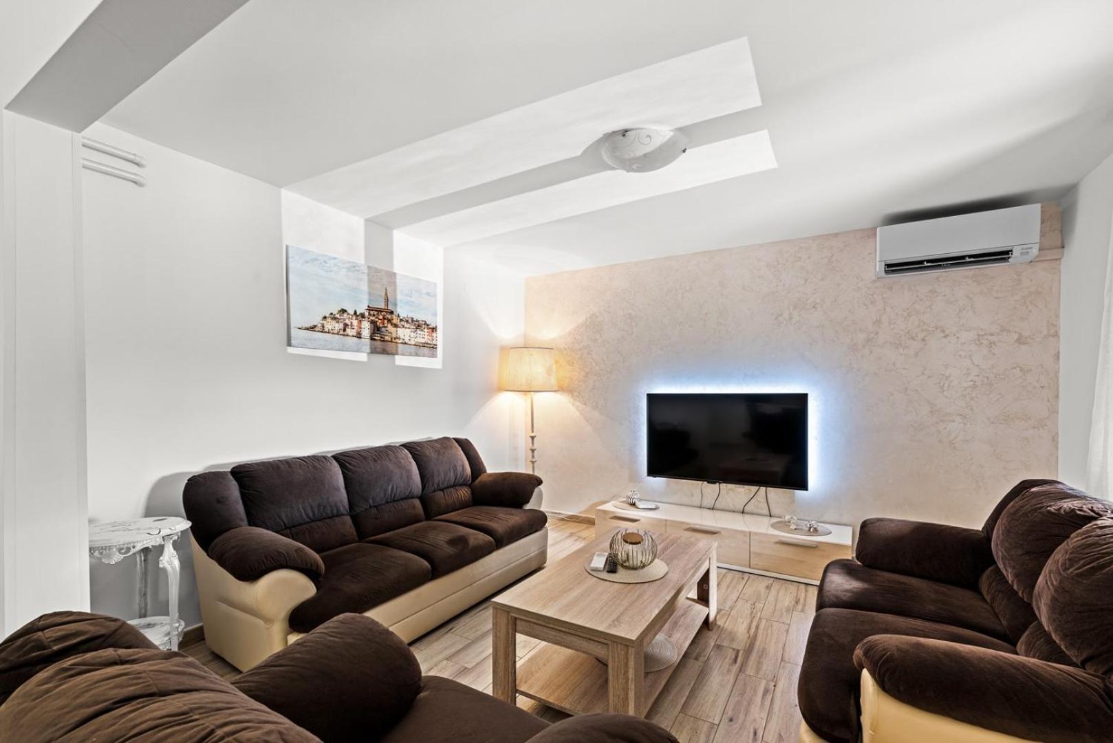 Sea View Apartments With Shared Pool Pomer Exterior photo
