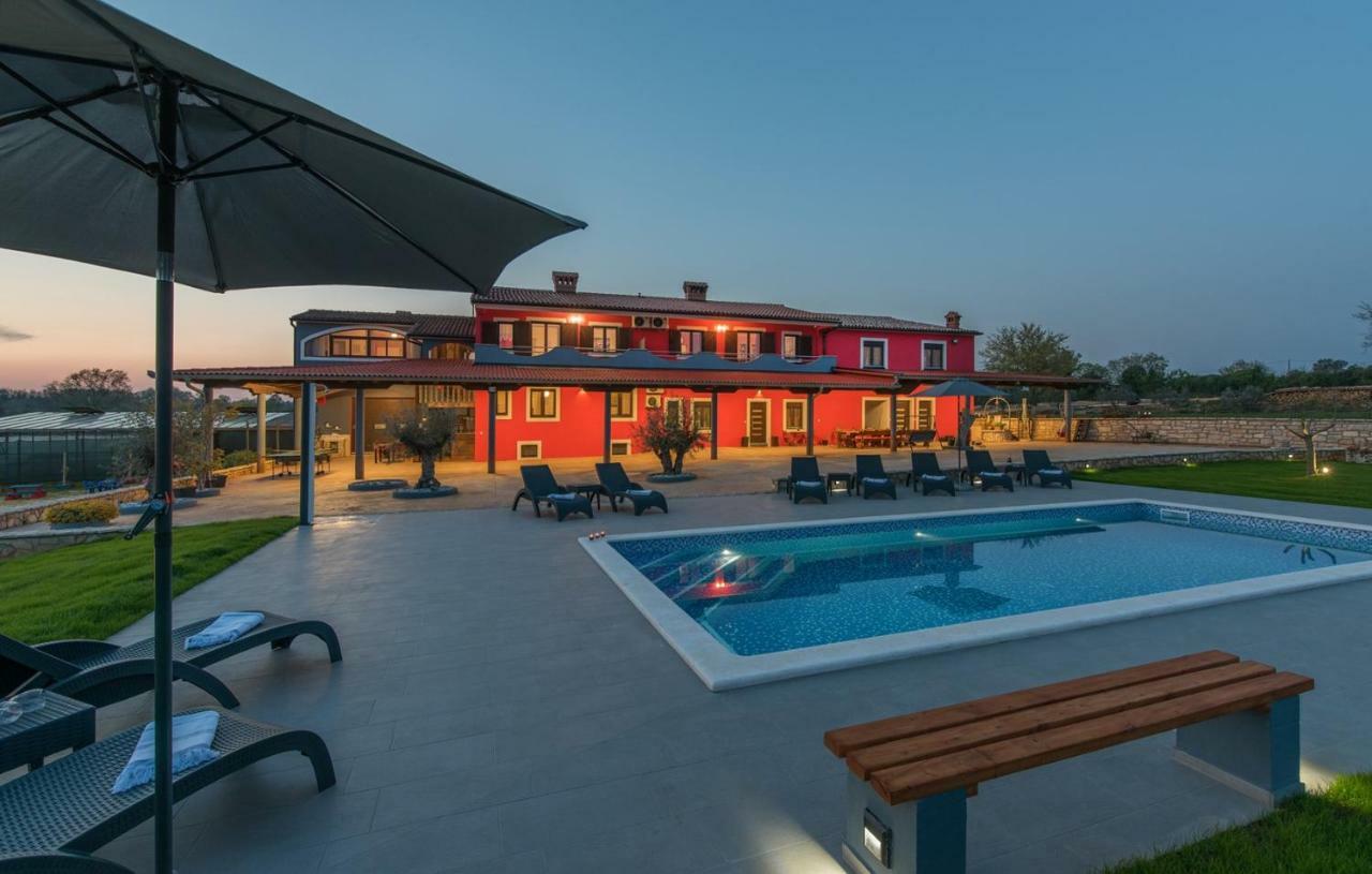 Sea View Apartments With Shared Pool Pomer Exterior photo